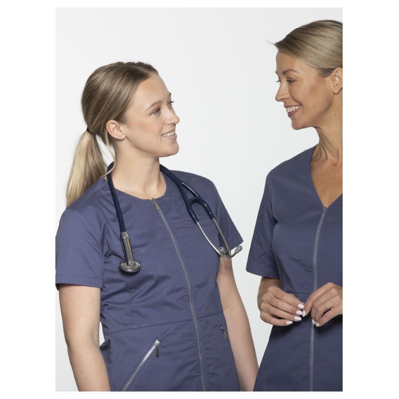 W031  LADIES LEAH U ZIP TOP SS